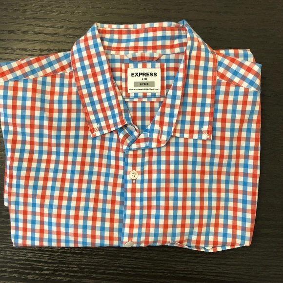 Express Other - 🎉HP🎉 Men’s L fitted button up shirt. LS
